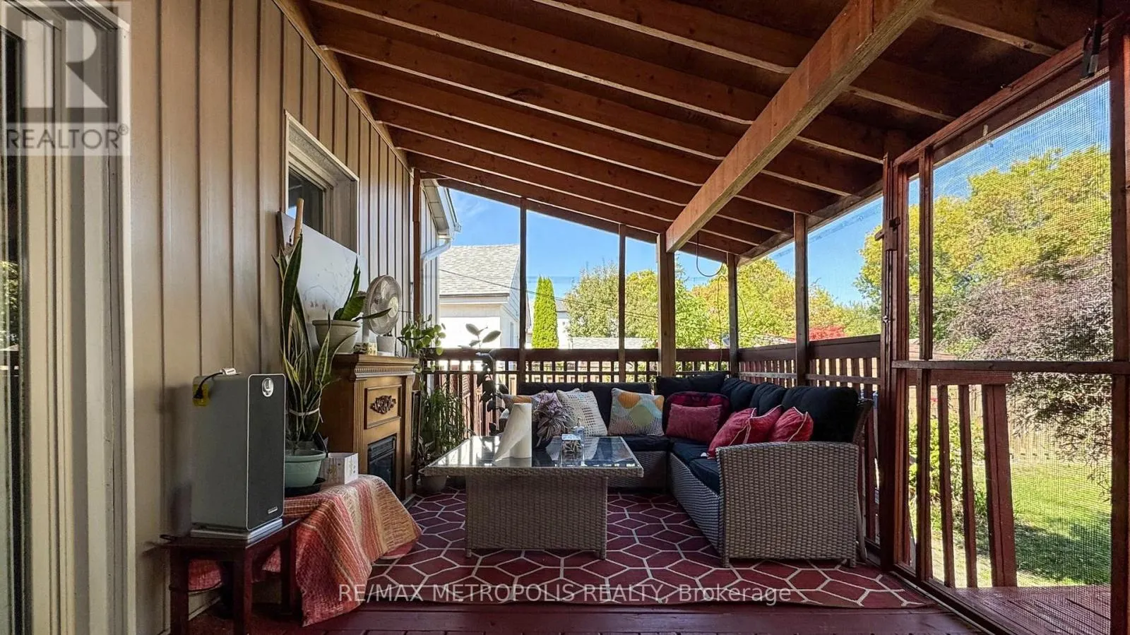 291 KENNEDY ROAD E