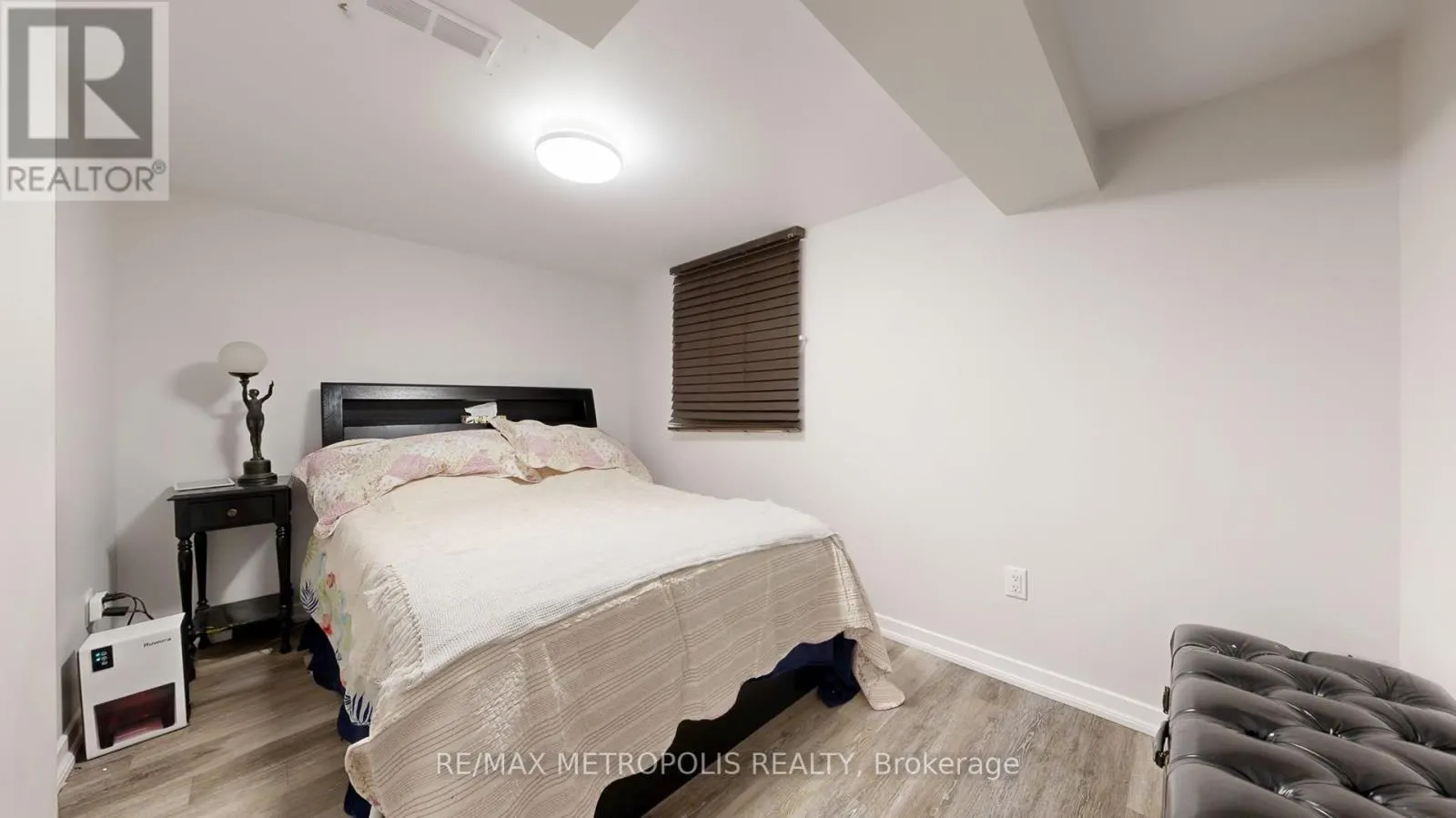 291 KENNEDY ROAD E