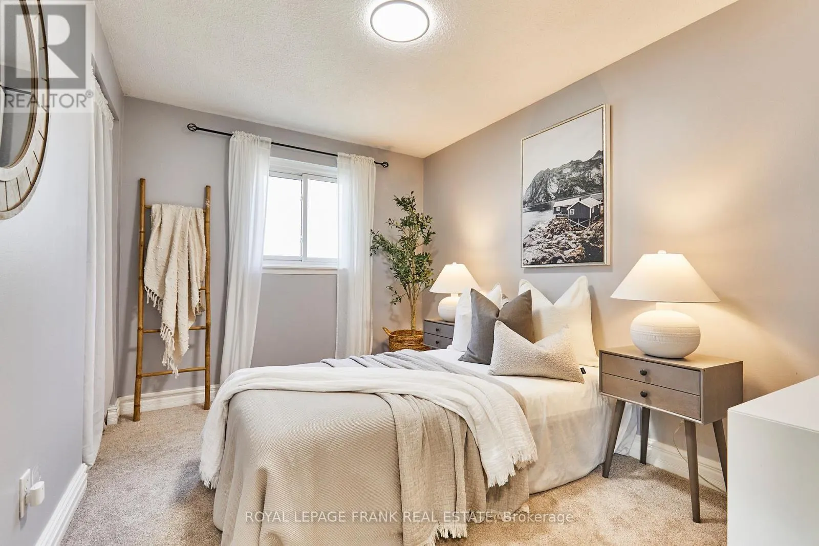 24 ROSER CRESCENT