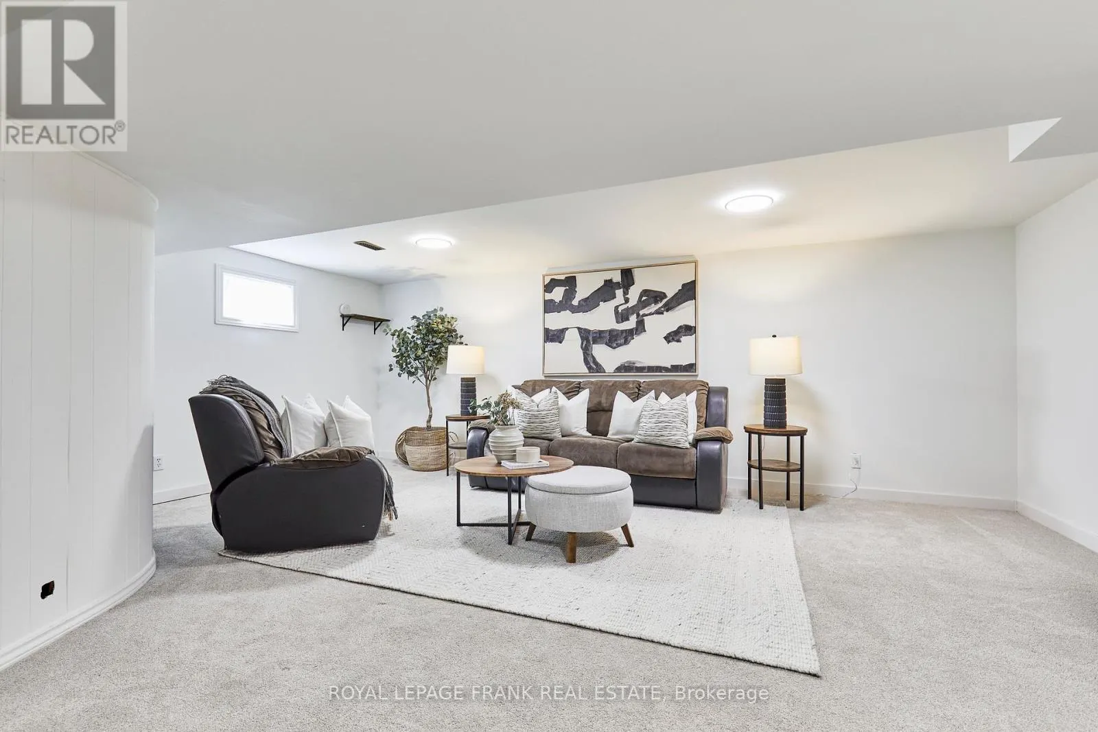 24 ROSER CRESCENT