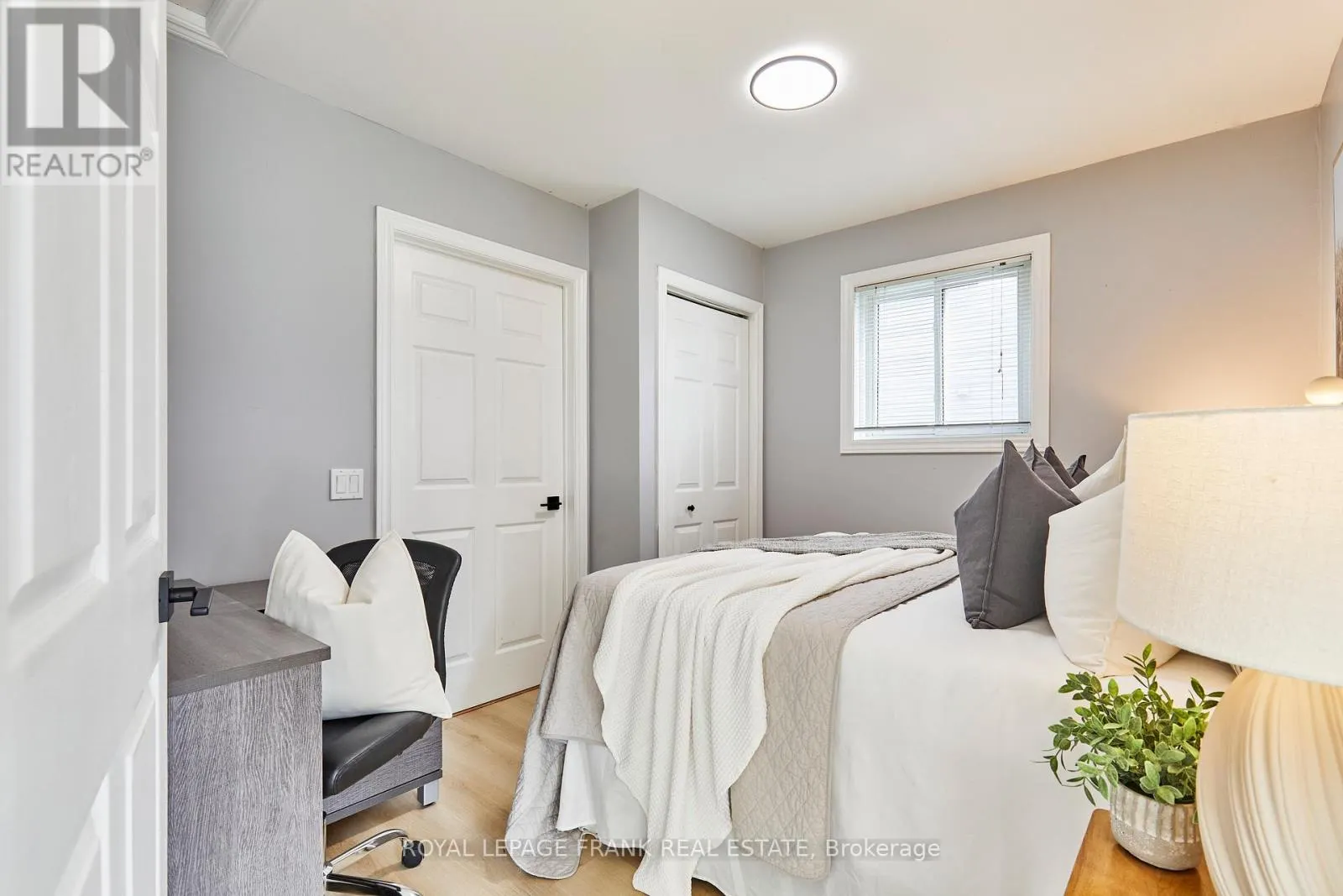 24 ROSER CRESCENT