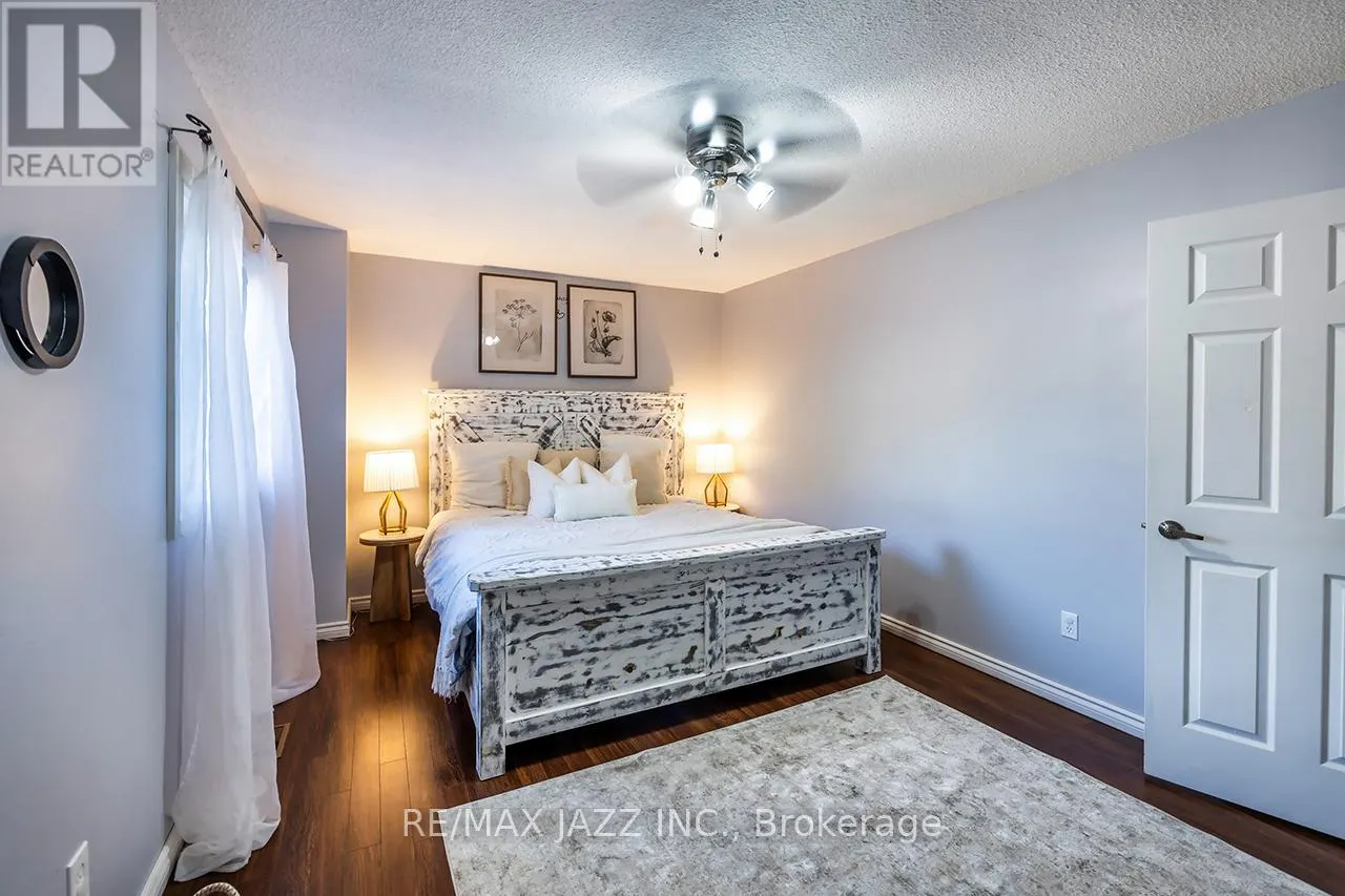 53 VAIL MEADOWS CRESCENT