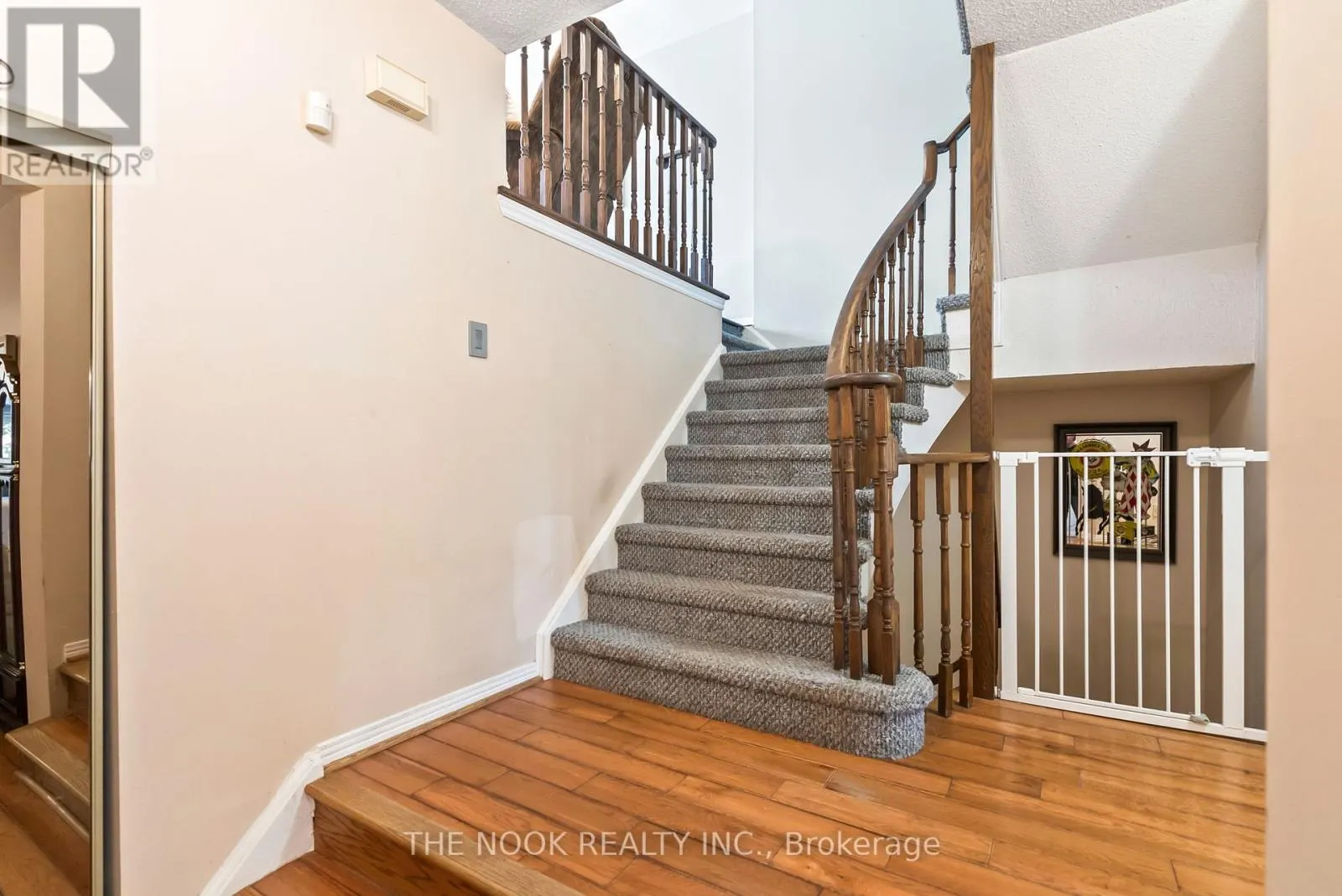 1041 MEADOWRIDGE CRESCENT