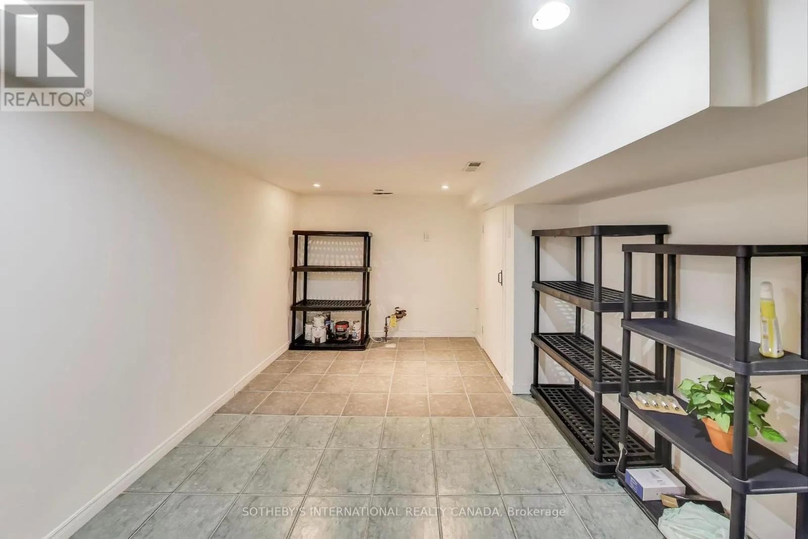 159 GLENMOUNT PARK ROAD