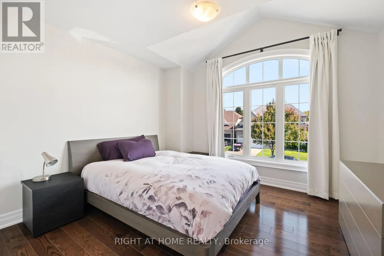20B LEAFIELD STREET
