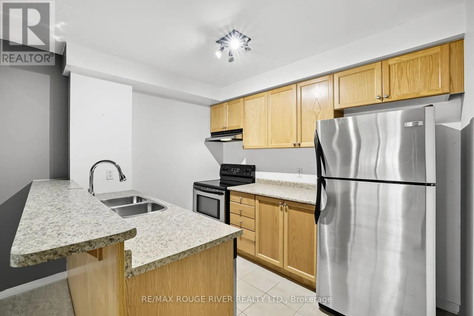 104 - 120 ASPEN SPRINGS DRIVE, #104