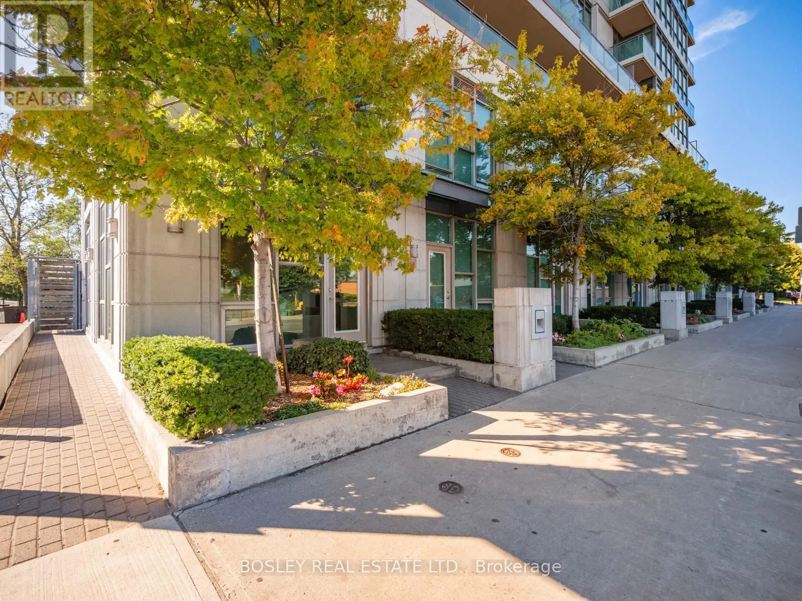 TH 1 - 1048 BROADVIEW AVENUE