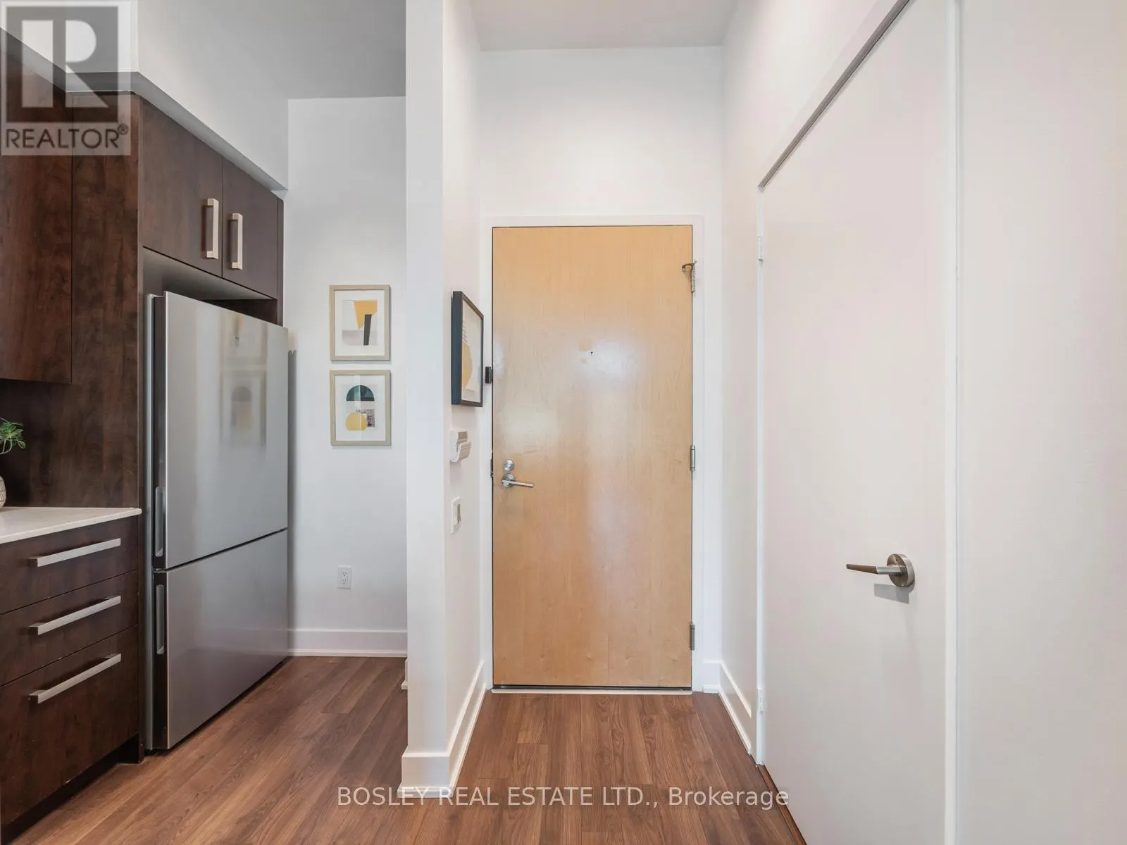 TH 1 - 1048 BROADVIEW AVENUE
