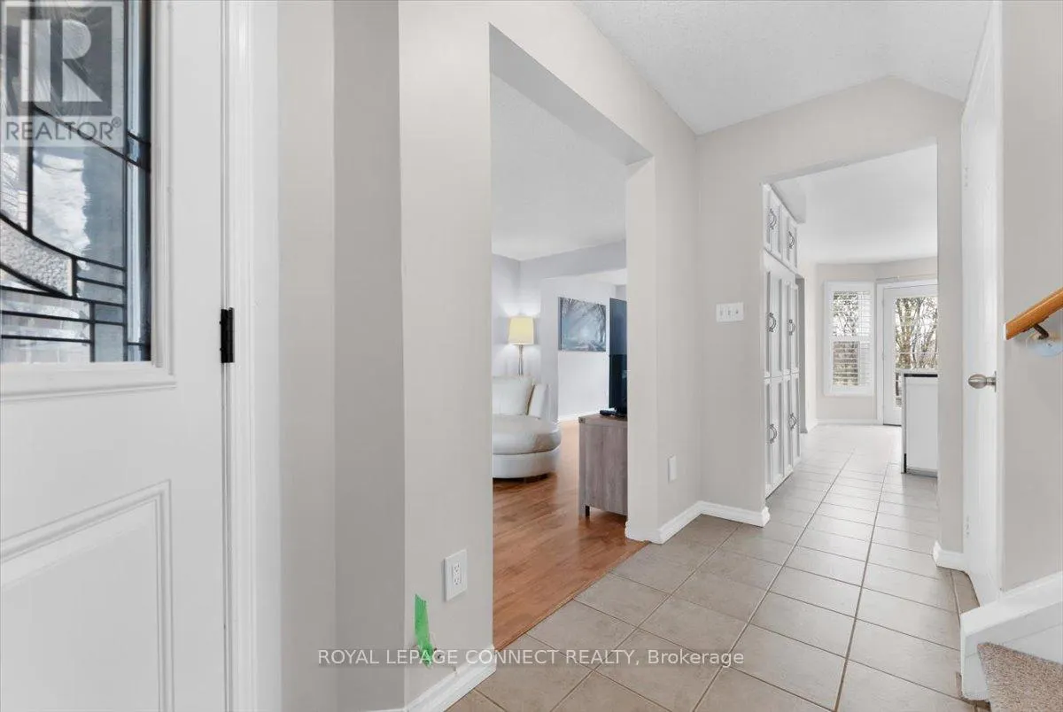 54 PARKLAWN DRIVE S