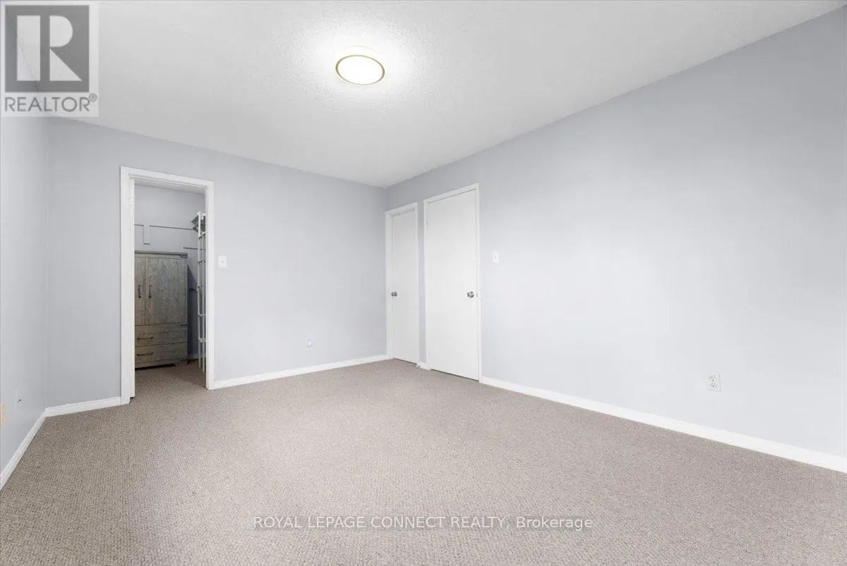 54 PARKLAWN DRIVE S