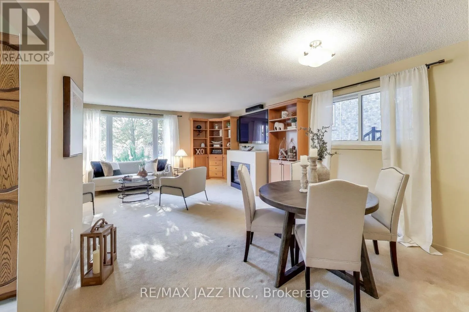 417 CRESTWOOD DRIVE