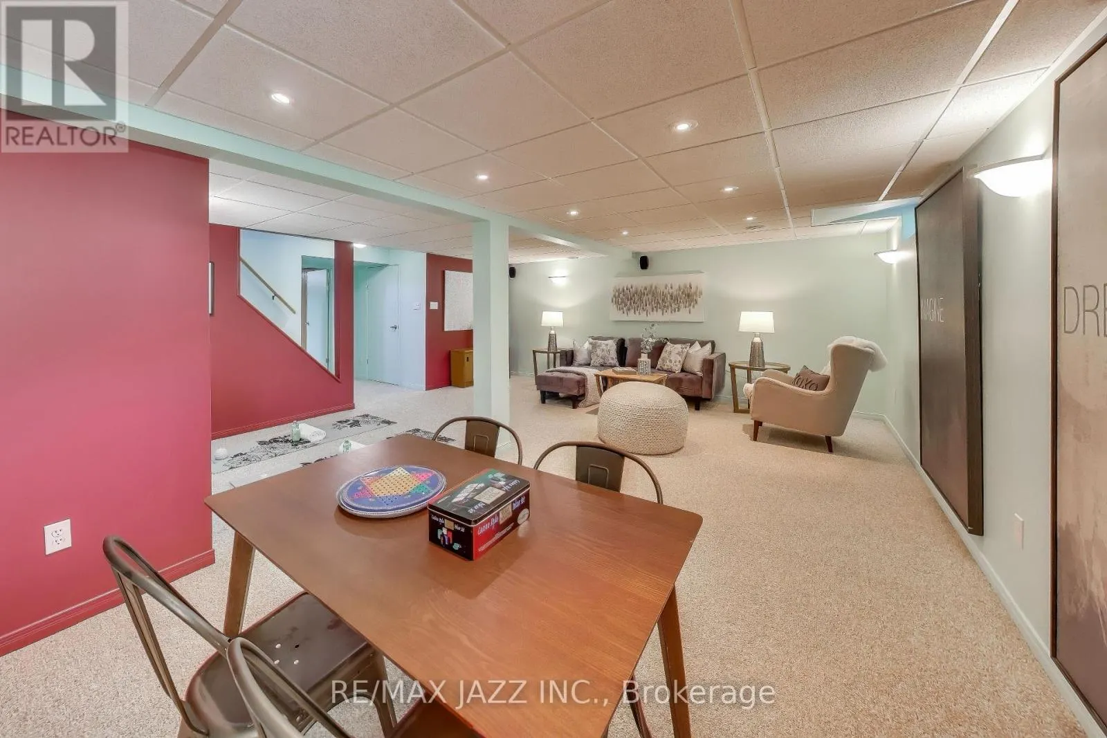 417 CRESTWOOD DRIVE