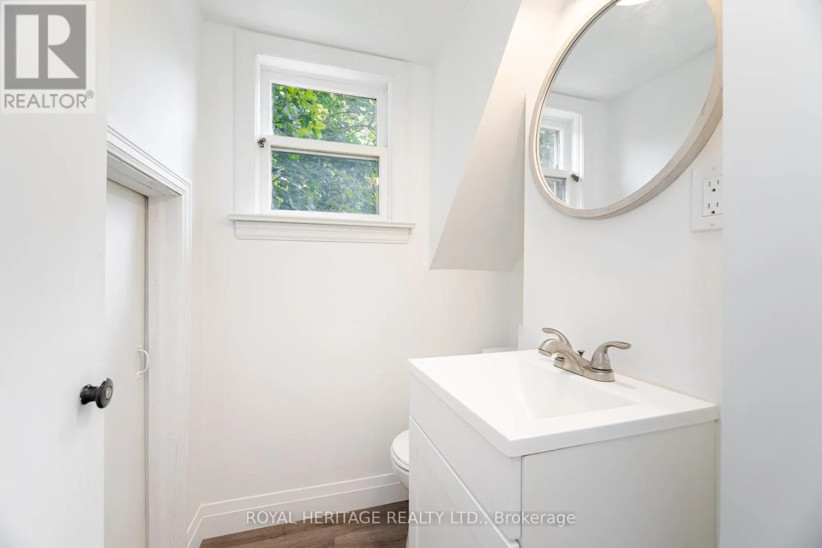 241 MARQUETTE AVENUE