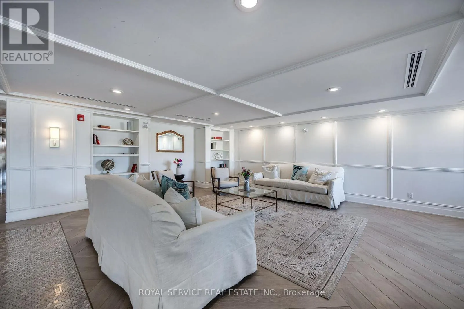 220 - 21 BROOKHOUSE DRIVE, #220