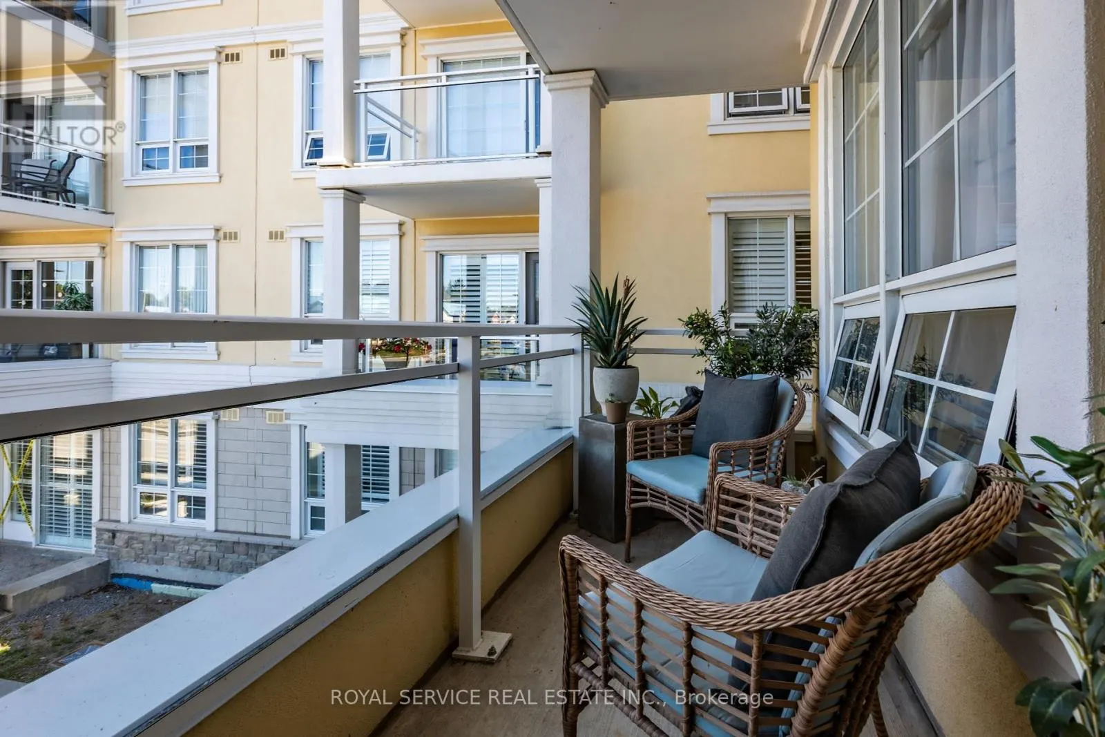 220 - 21 BROOKHOUSE DRIVE, #220