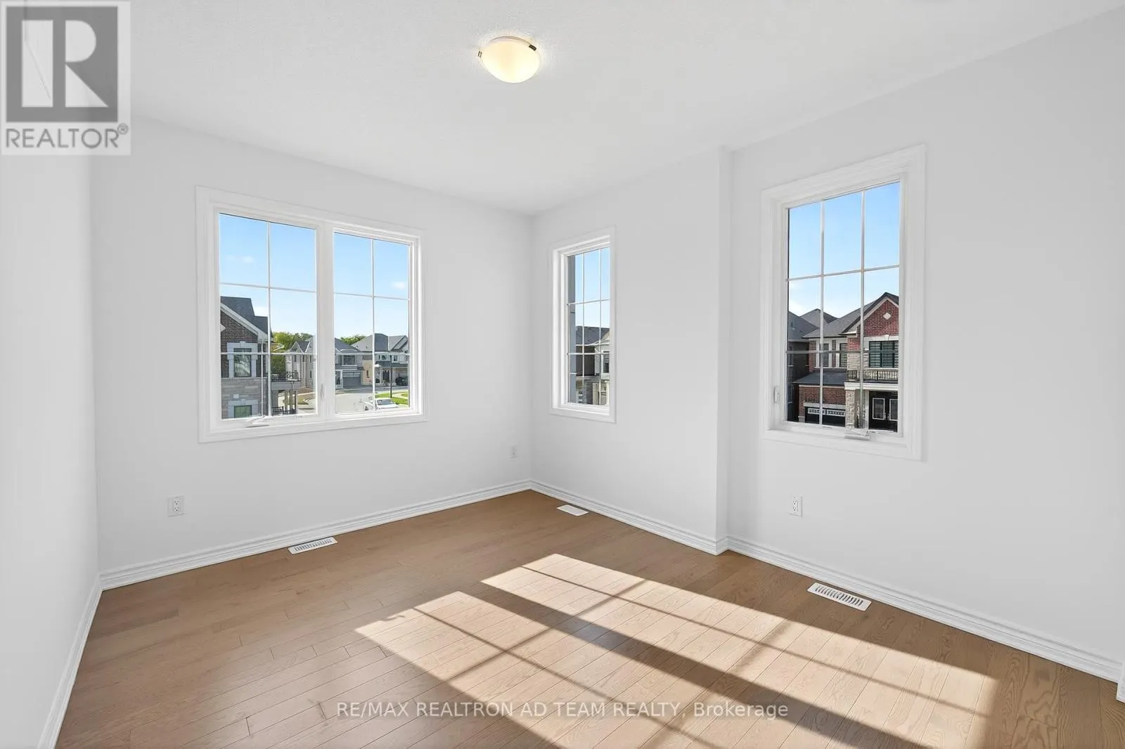 3338 MARCHINGTON SQUARE