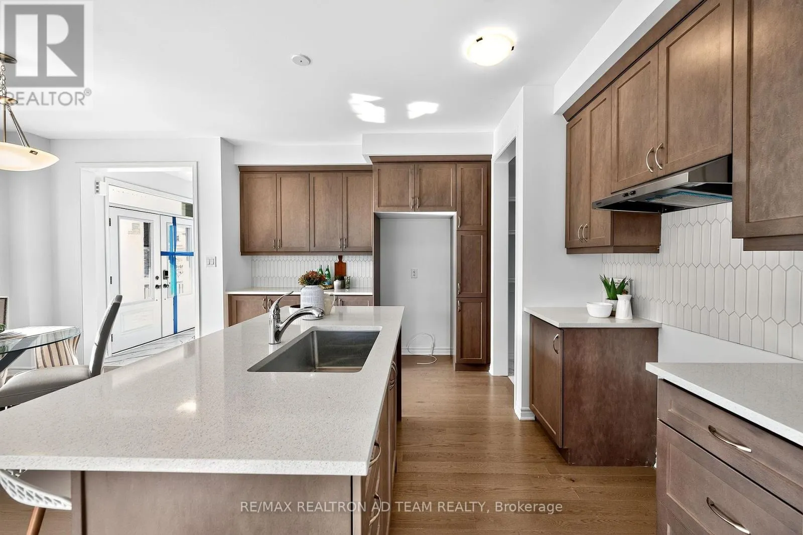 3338 MARCHINGTON SQUARE