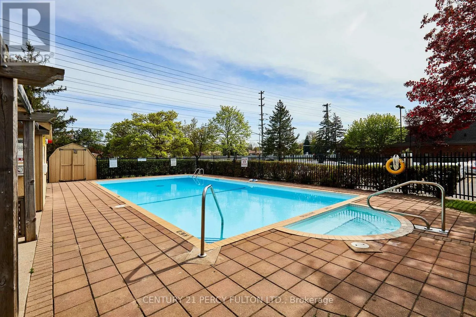 102 - 2 WESTNEY ROAD N