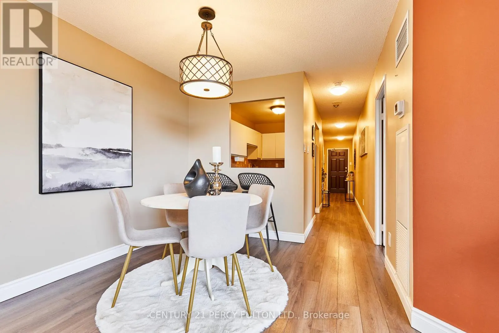 102 - 2 WESTNEY ROAD N