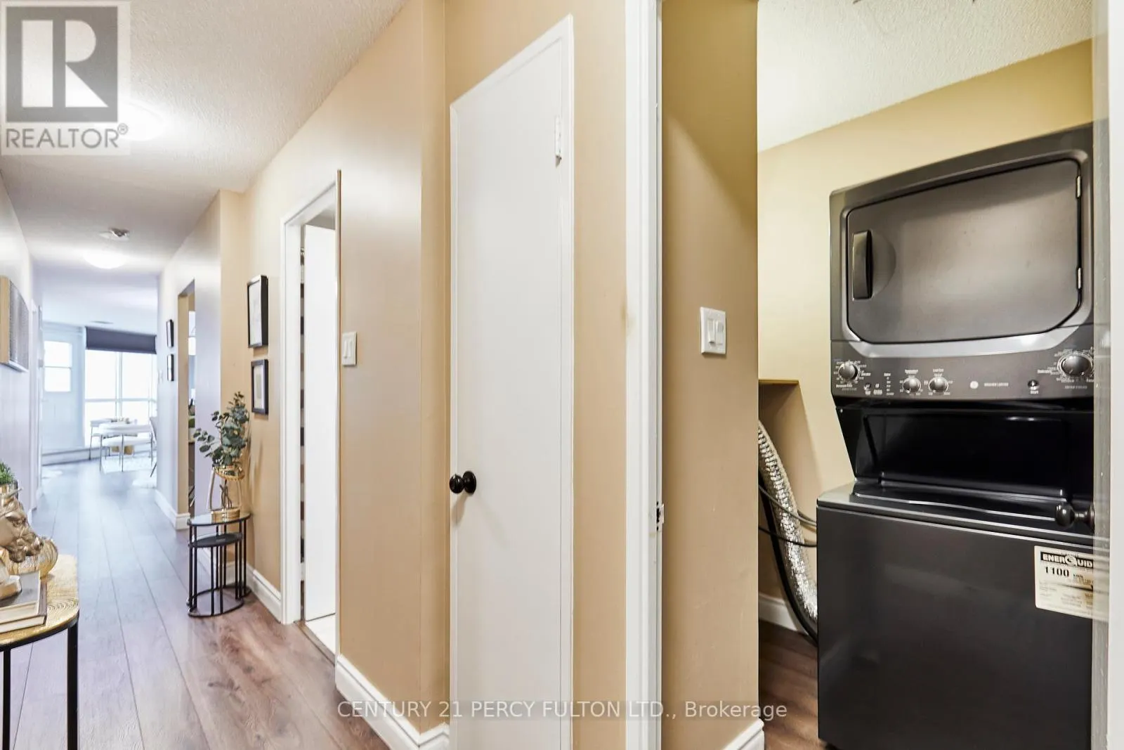 102 - 2 WESTNEY ROAD N