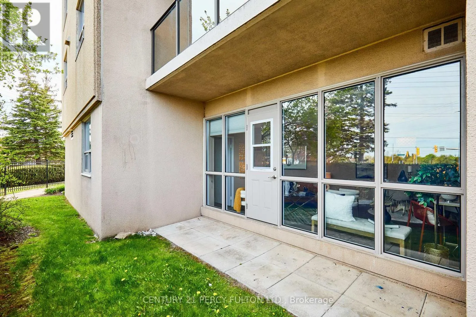 102 - 2 WESTNEY ROAD N