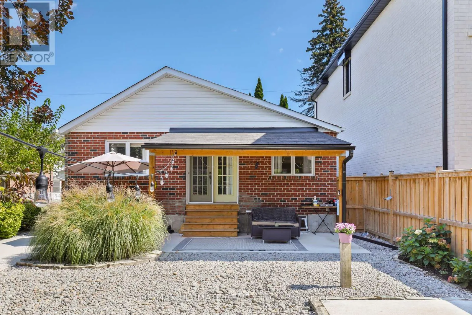 36 ASHALL BOULEVARD