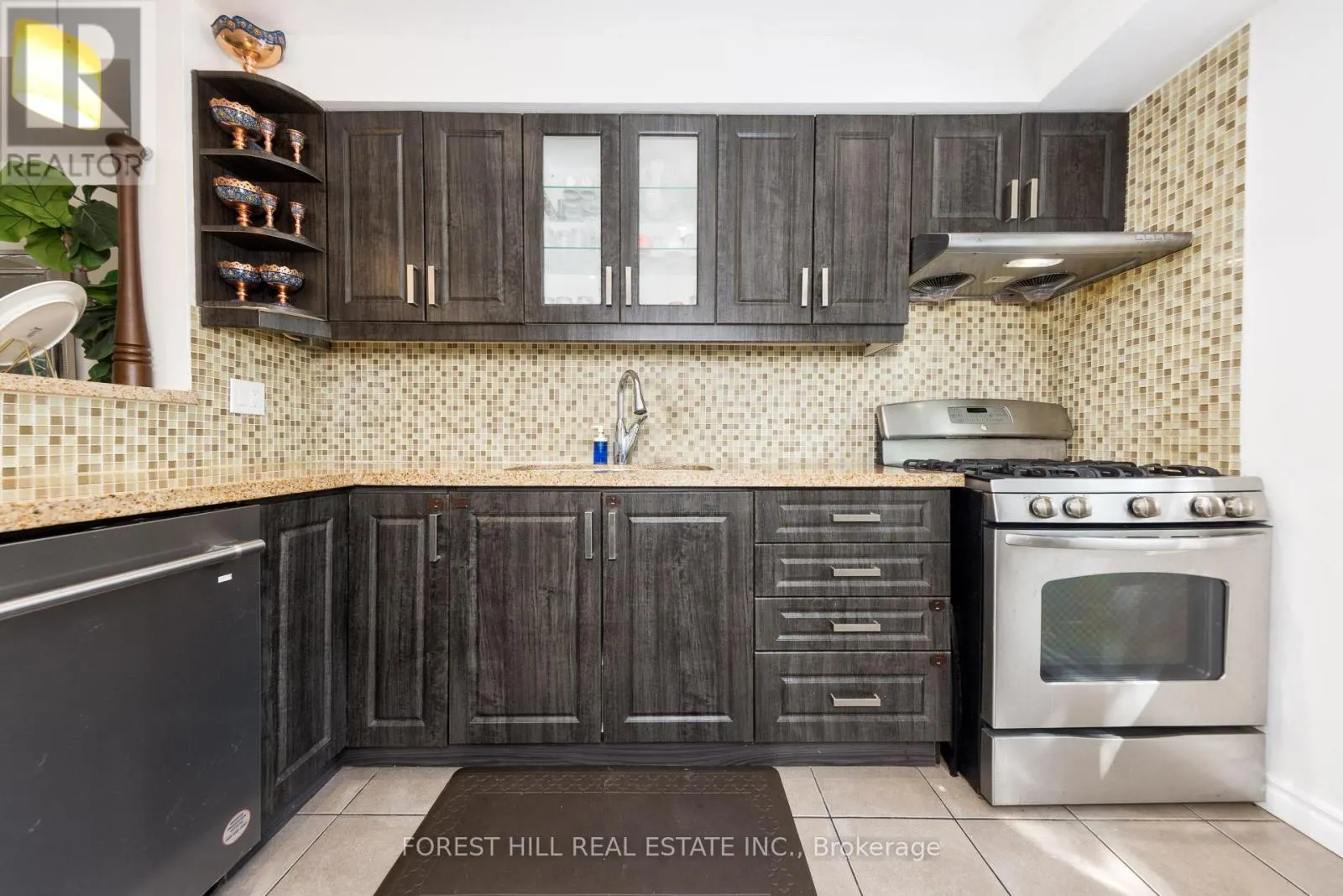 12 - 1 DAVISBROOK BOULEVARD