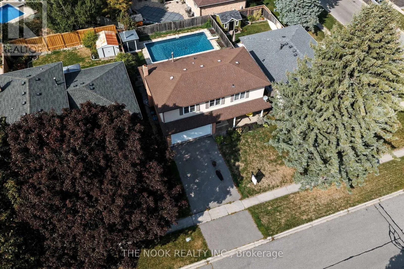 55 ROSALYNNE AVENUE