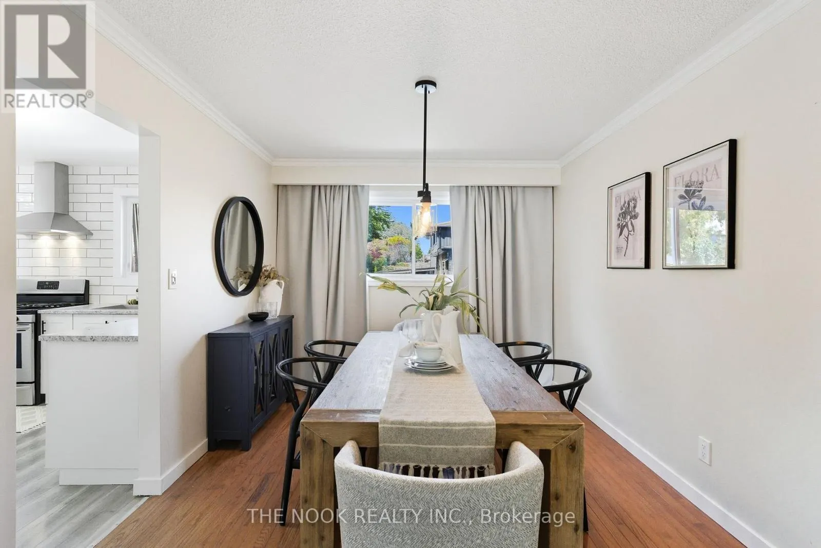 55 ROSALYNNE AVENUE