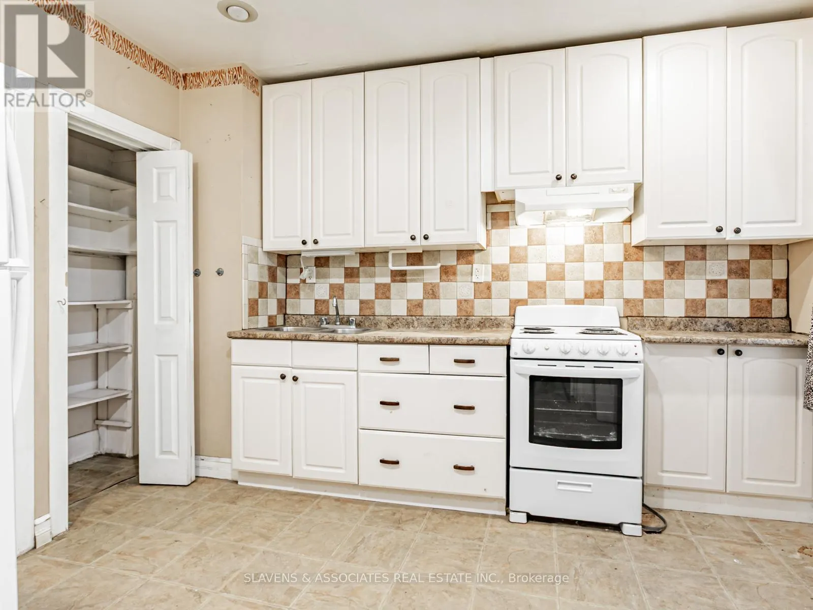 7 HOLBORNE AVENUE