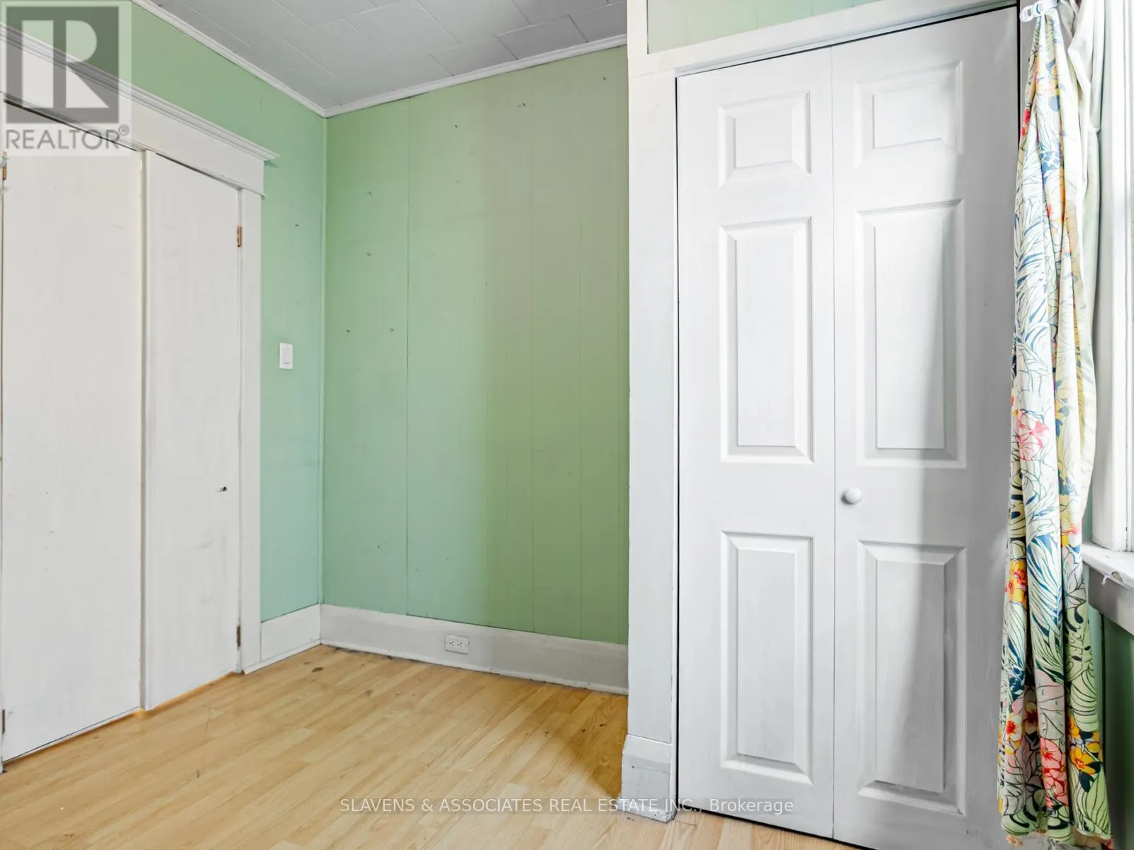 7 HOLBORNE AVENUE
