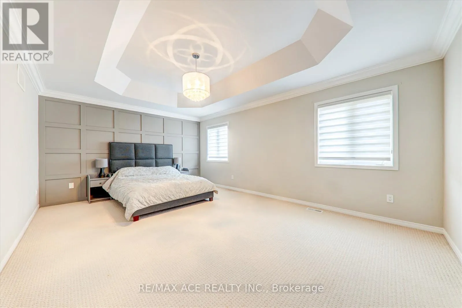 56 STOCKELL CRESCENT