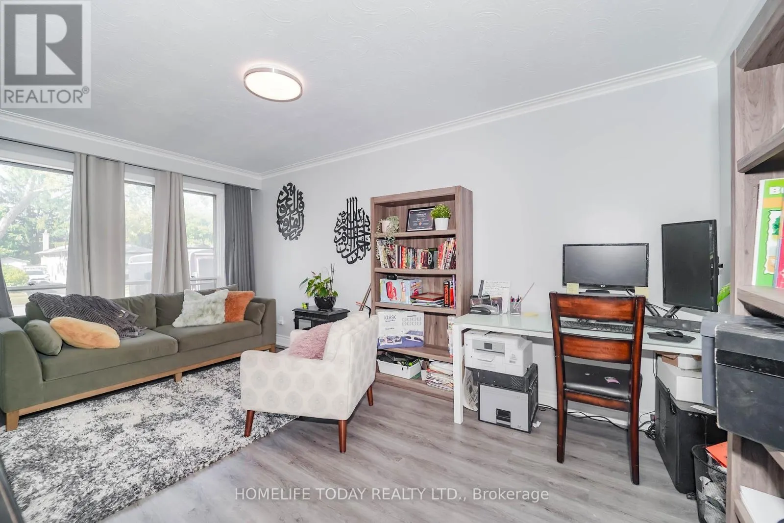 30 MELCHIOR DRIVE