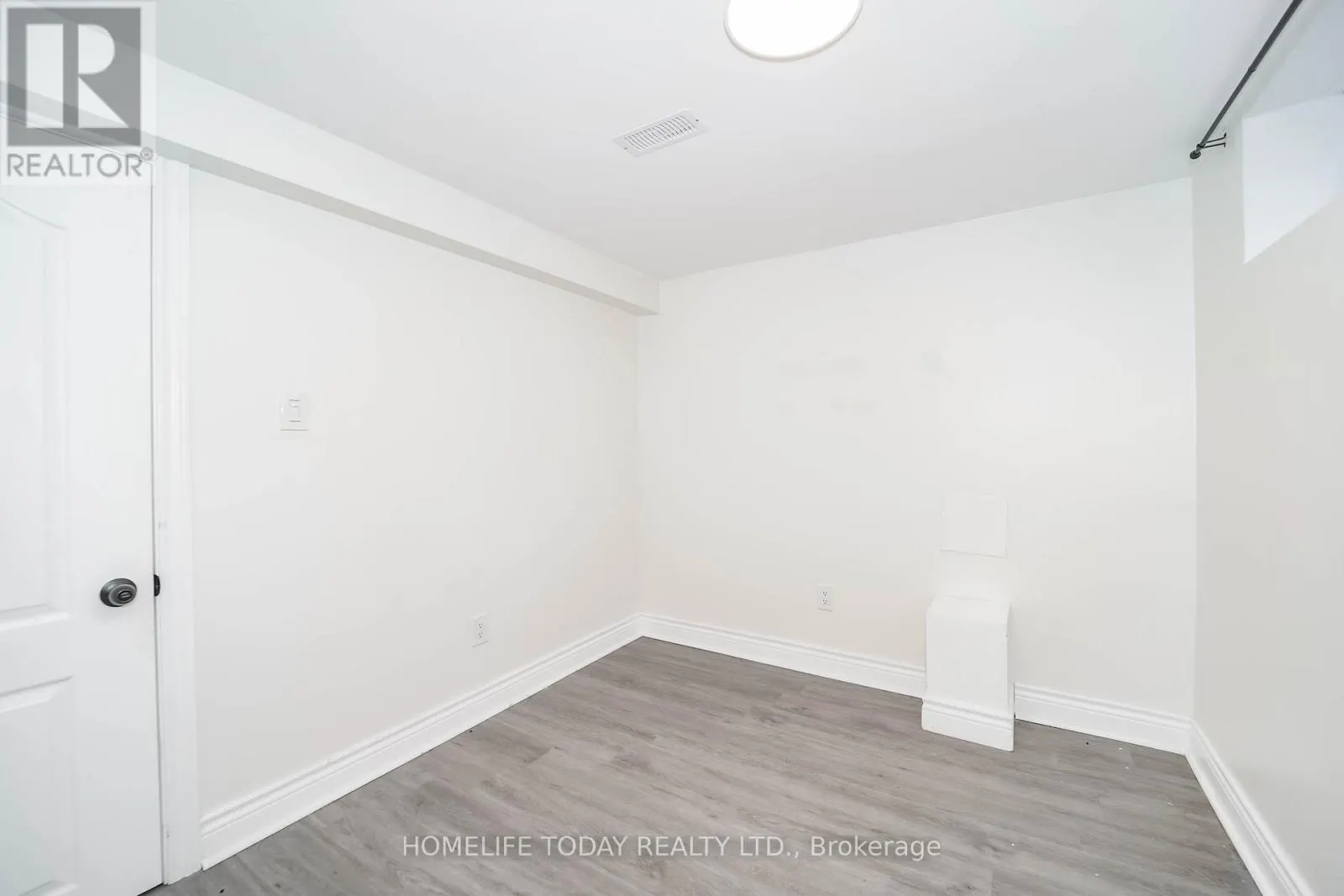 30 MELCHIOR DRIVE