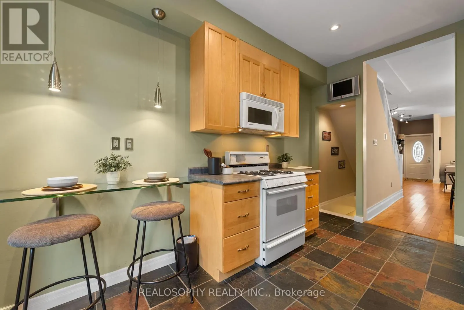 299 PAPE AVENUE