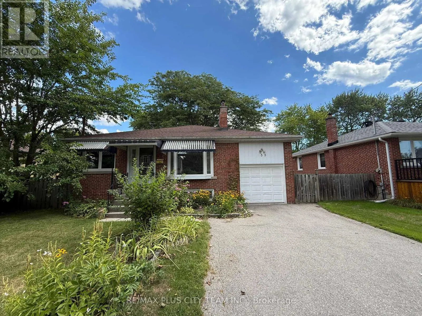 33 WINDSOR DRIVE