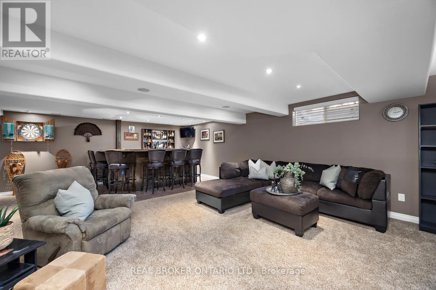 615 OXBOW CRESCENT