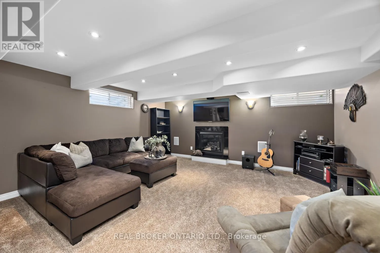 615 OXBOW CRESCENT