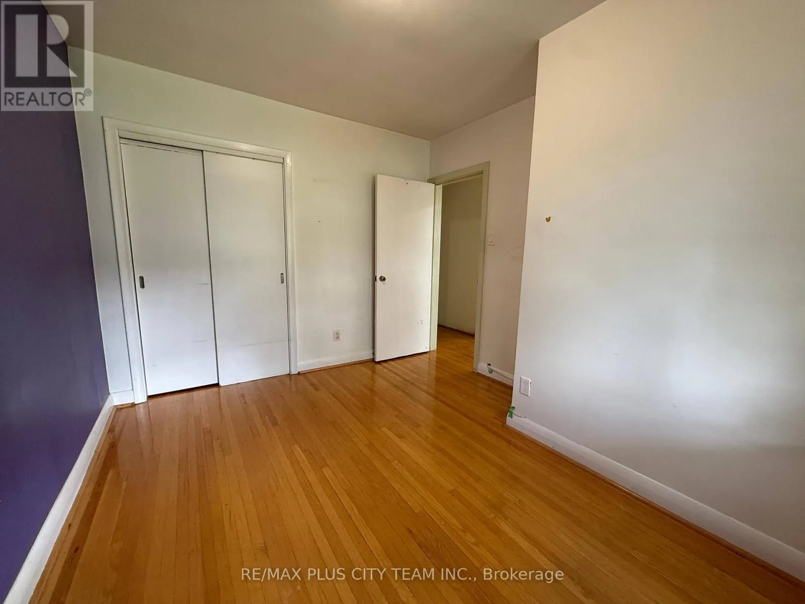 MAIN - 33 WINDSOR DRIVE