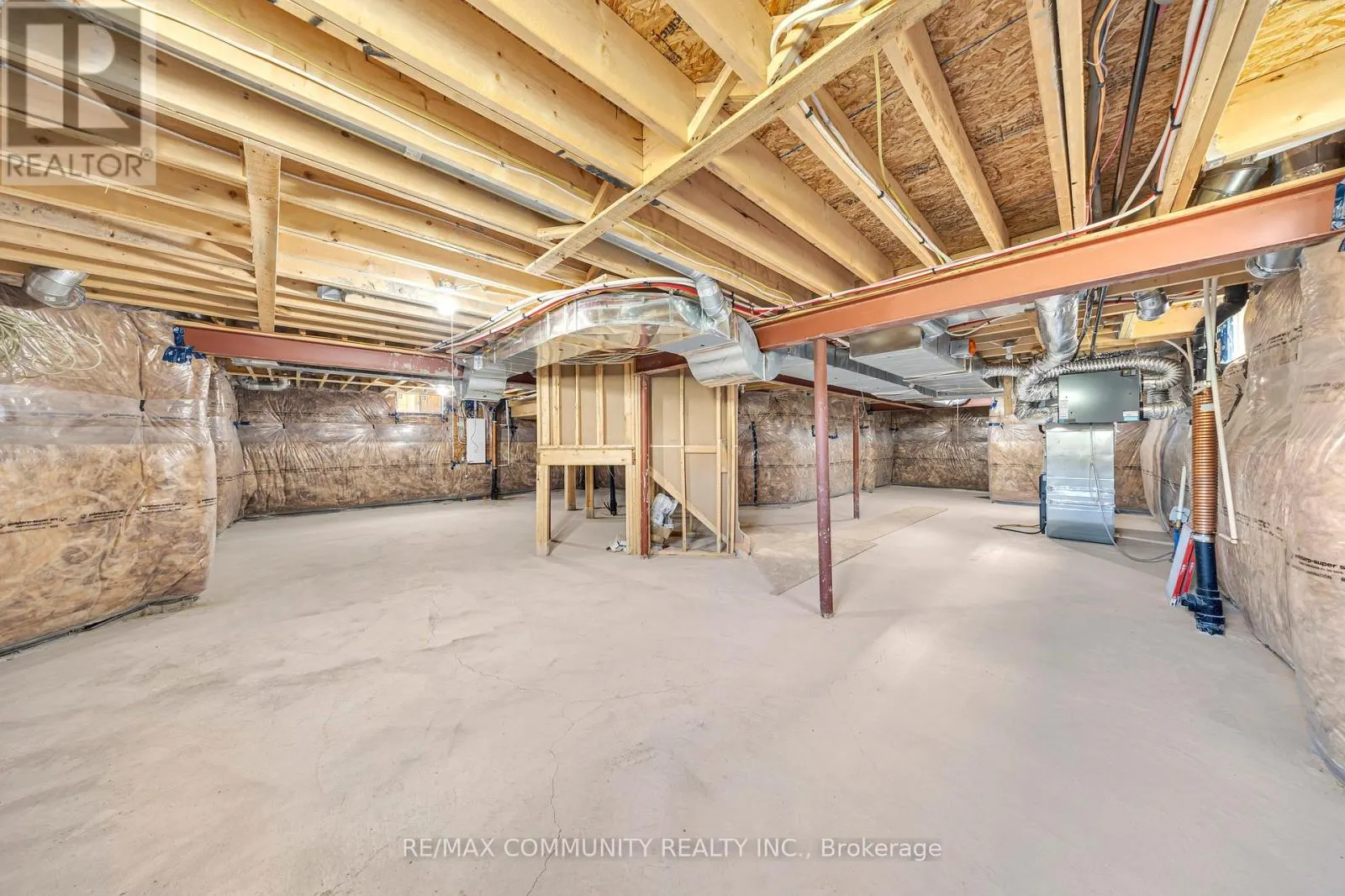 242 KENNETH COLE DRIVE