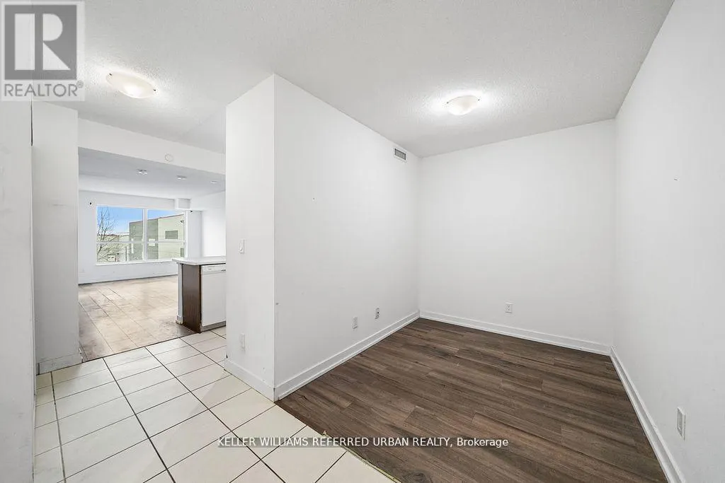315 - 8 TRENT AVENUE
