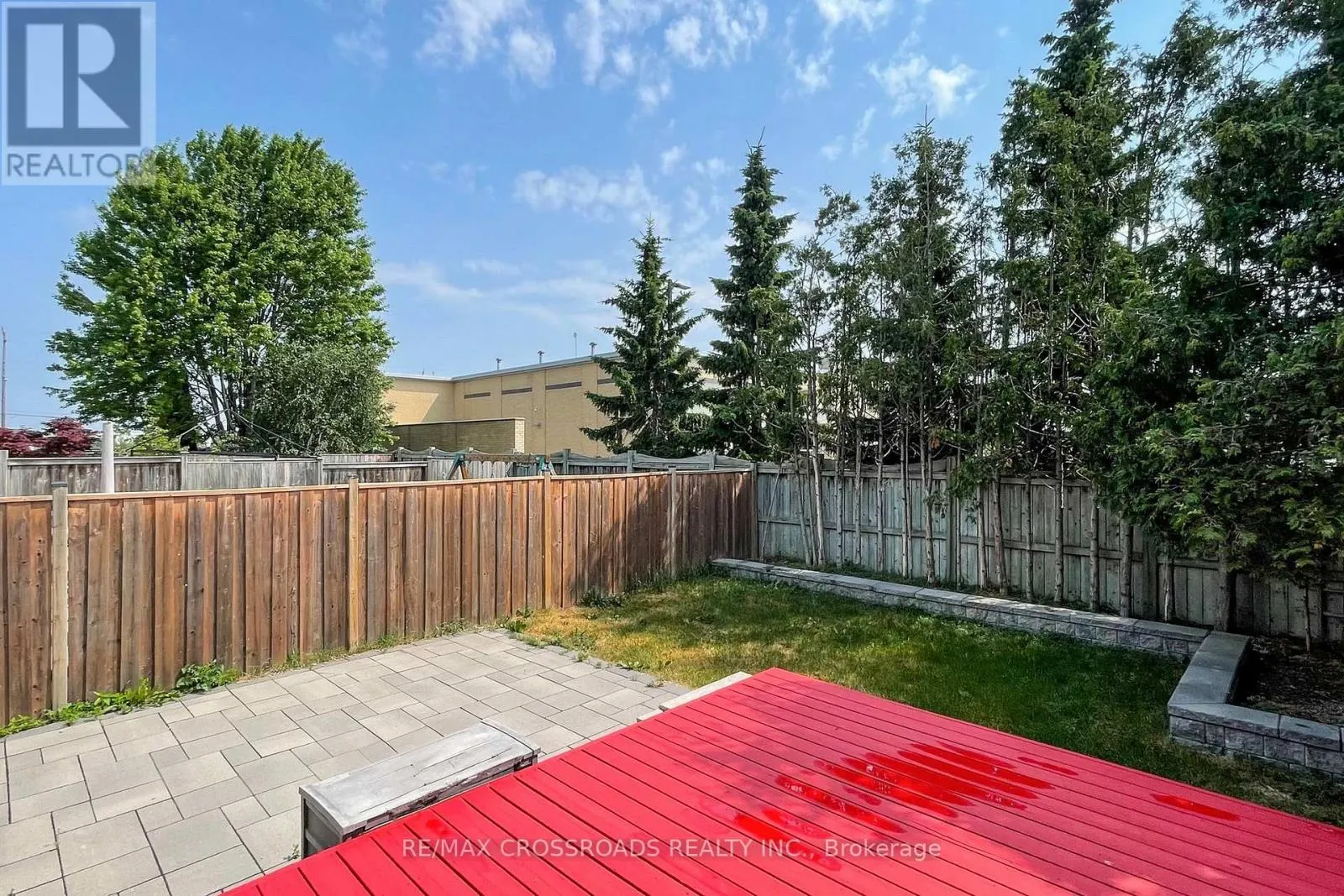 29 REGATTA CRESCENT
