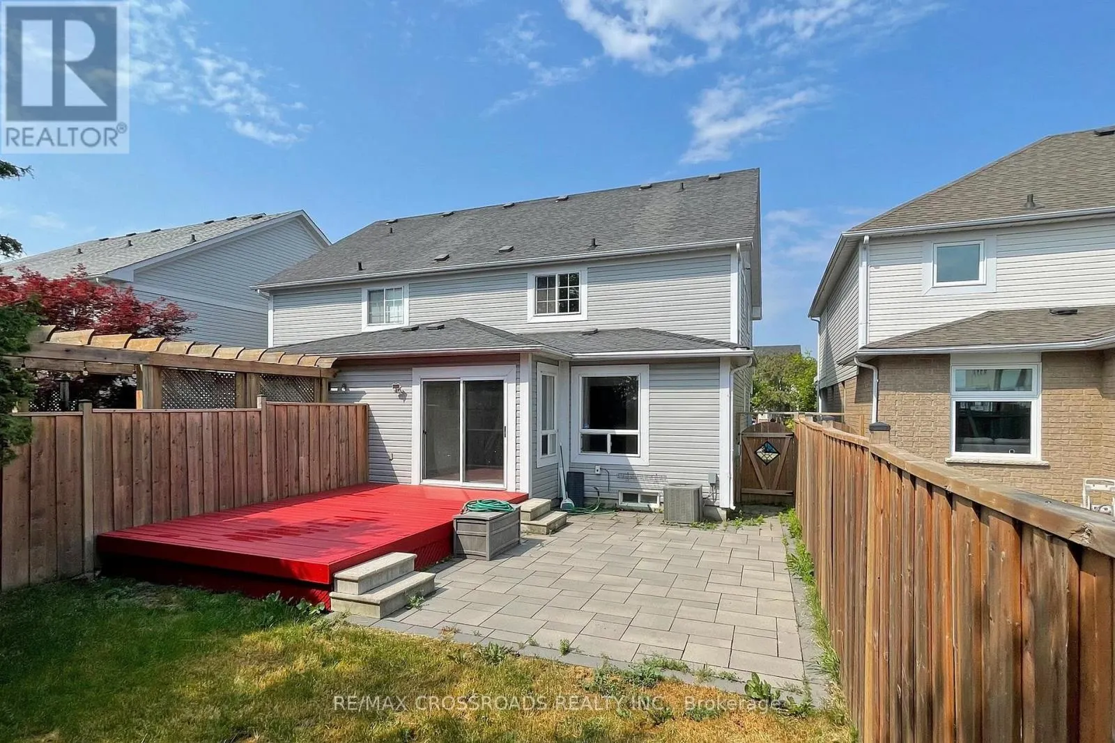 29 REGATTA CRESCENT