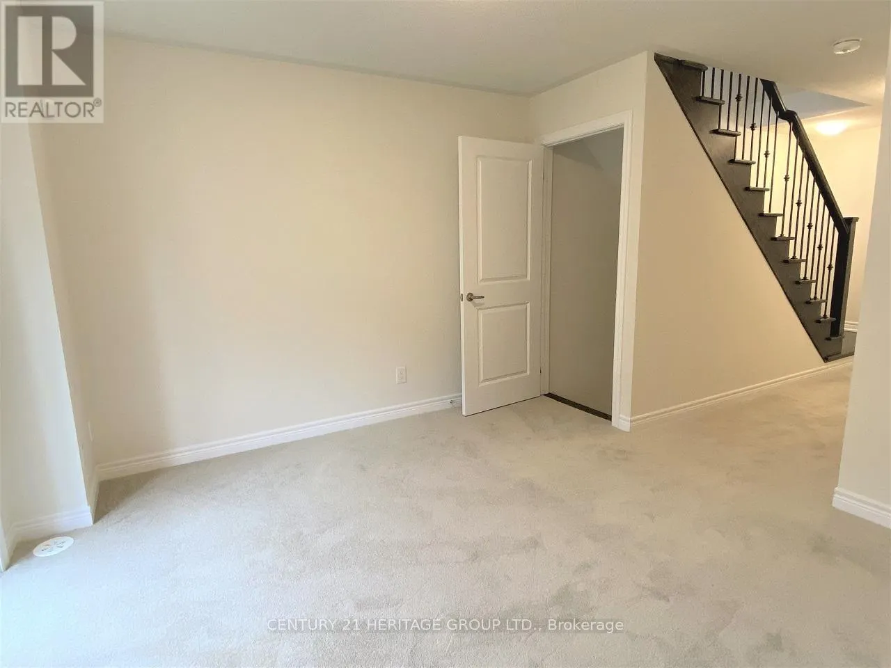 35 GILLIVARY DRIVE