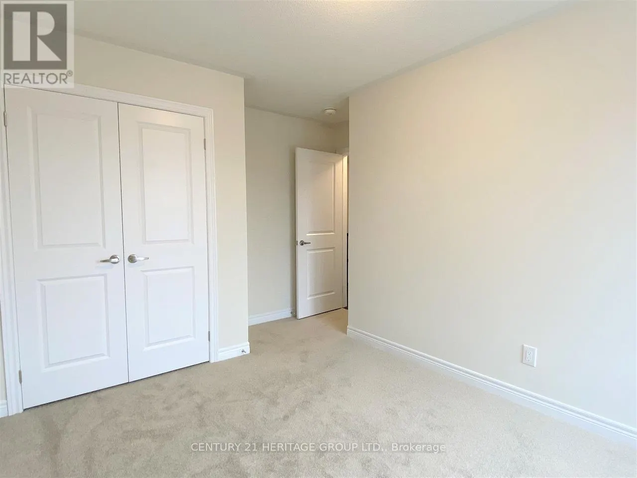 35 GILLIVARY DRIVE