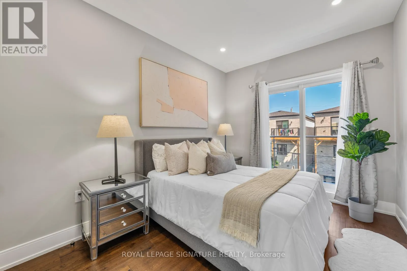 59A BEXHILL AVENUE