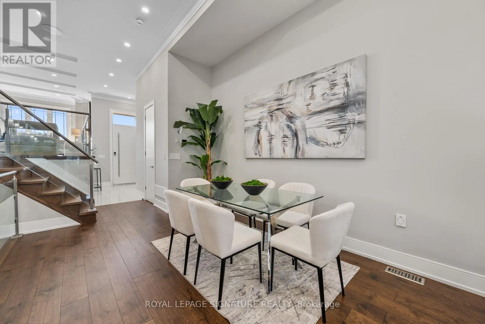 59A BEXHILL AVENUE
