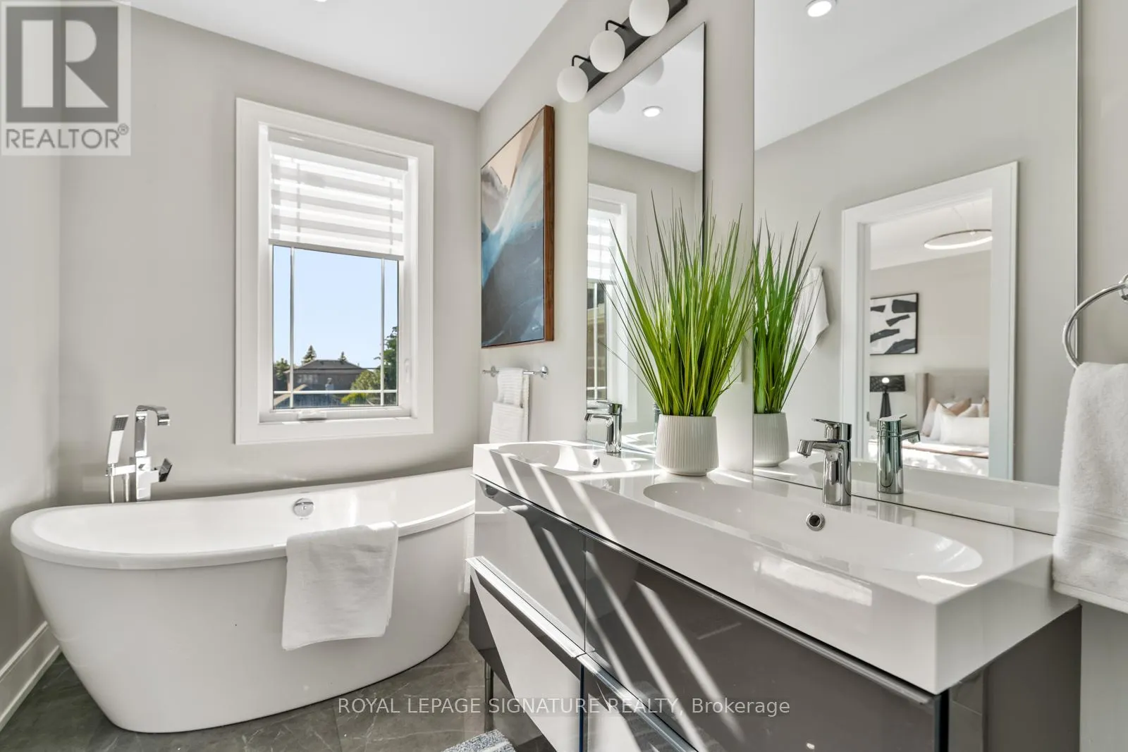 59A BEXHILL AVENUE