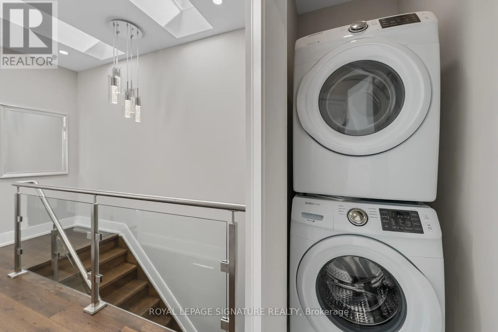59A BEXHILL AVENUE