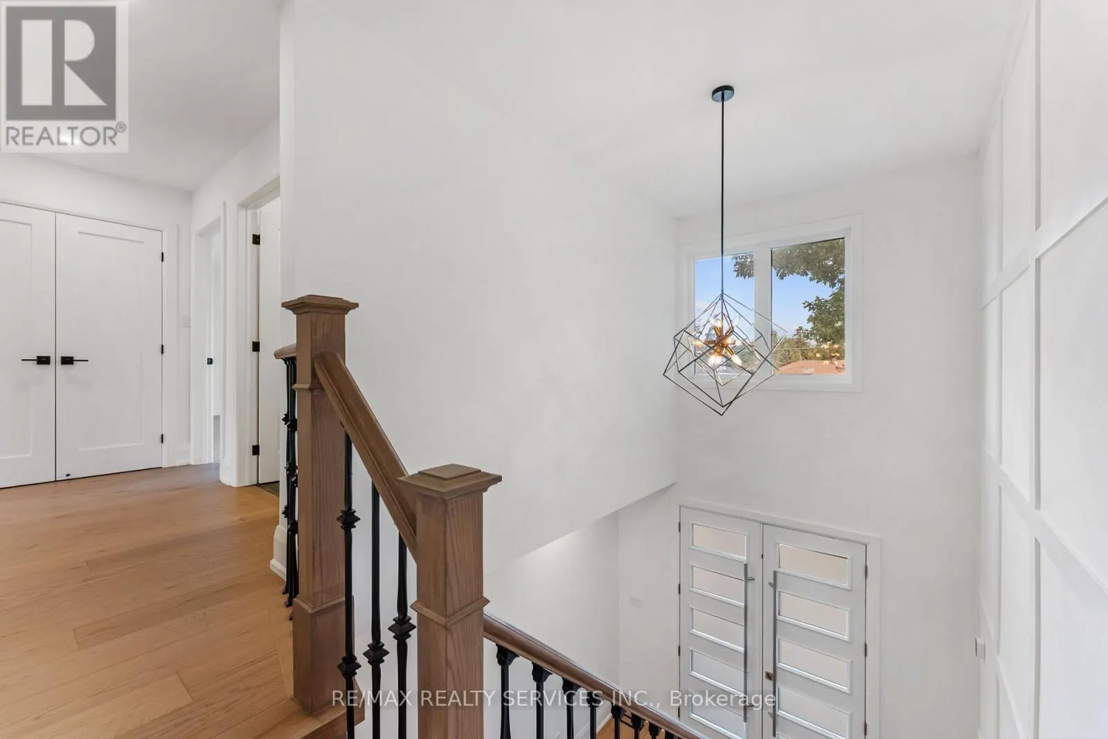 49 GREENDOWNS DRIVE
